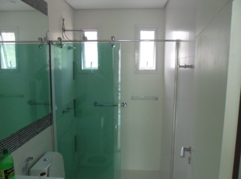 Distribuidora de Divisória de Vidro para Banheiro Rio Pequeno - Divisória de Ambiente de Vidro