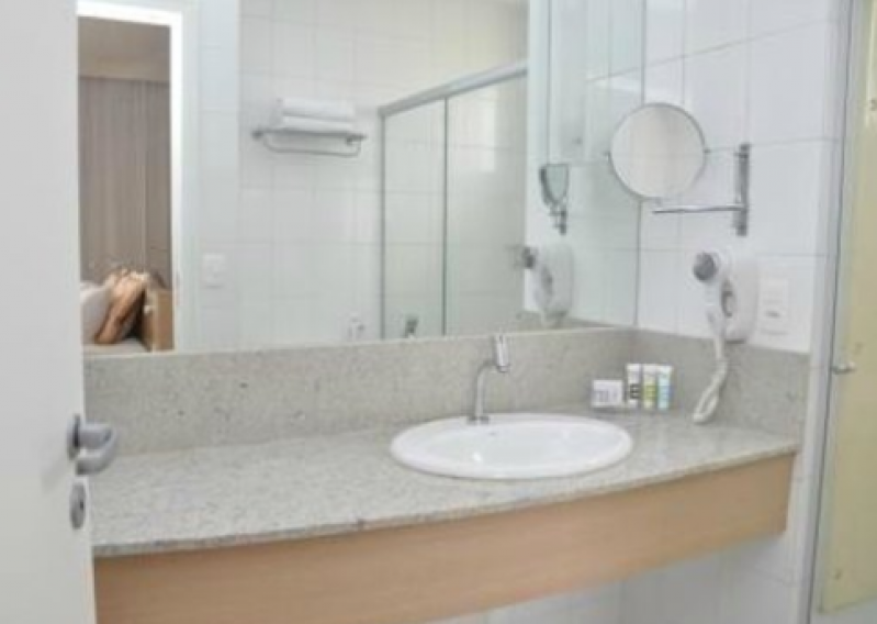 Procuro por Espelho Simples para Banheiro Jardim das Acácias - Espelho Redondo para Banheiro
